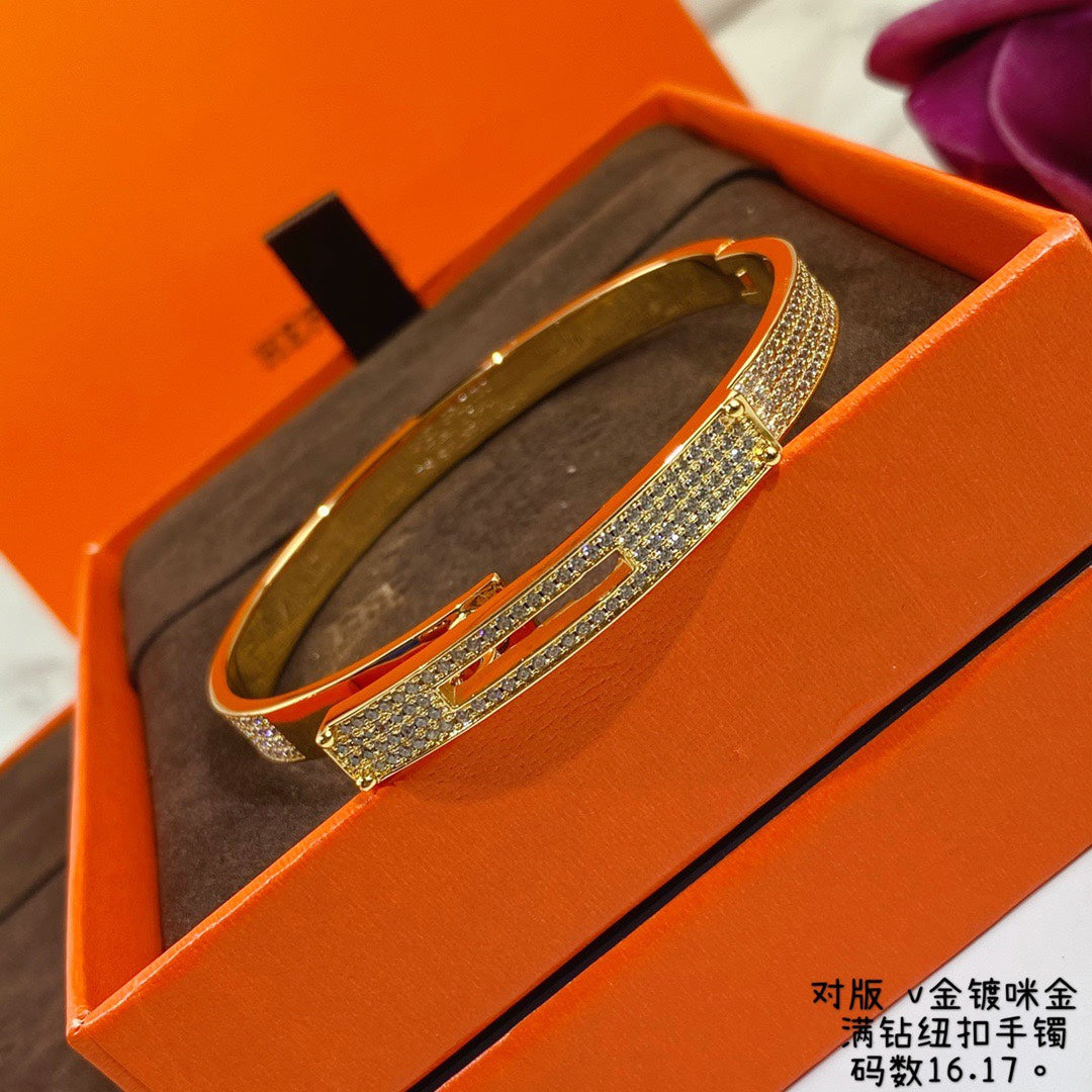 18K Yellow Gold Kelly Diamonds Hermes Bracelet